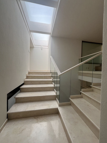 Residencia En Renta En Jardines De La Montaña
