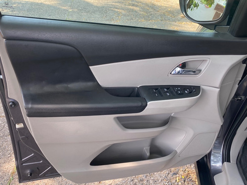 Imagen 10 de 14 de Honda Odyssey 3.5 Exl Mt