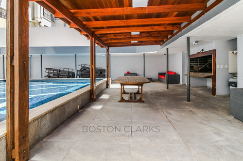 Imagen 30 de 30 de Apartamento En Alquiler Rambla De Punta Carretas: 4 Dormitorios + Serv Y 2gge