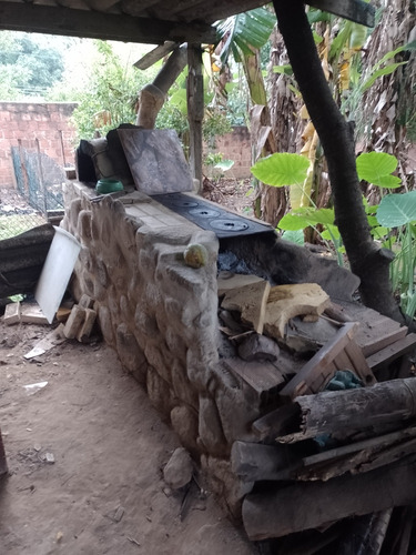 Vendo Casa Em Itaguaí, Na Amendoeira, Parte De Cima.