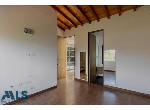 Espectacular Casa Campestre Con Amplios Espacios(mls#251727)
