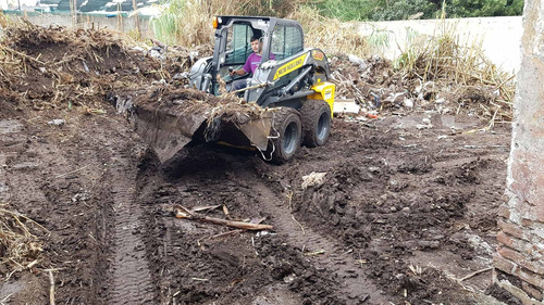 Imagen 3 de 4 de Limpieza De Terrenos, Plateas Y Nivelacion