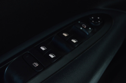 Imagen 4 de 14 de Citroen C4 Lounge Exclusive 1.6 Thp At6 2016 / Lesbleus