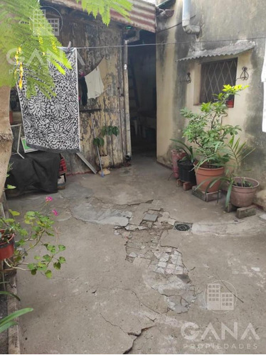 Casa Venta Pichincha A Remodelar Unica En El Pasillo Dos Plantas A Reciclar