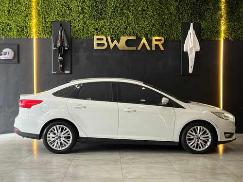 Ford Focus 2.0 SE 16V FLEX 4P POWERSHIFT
