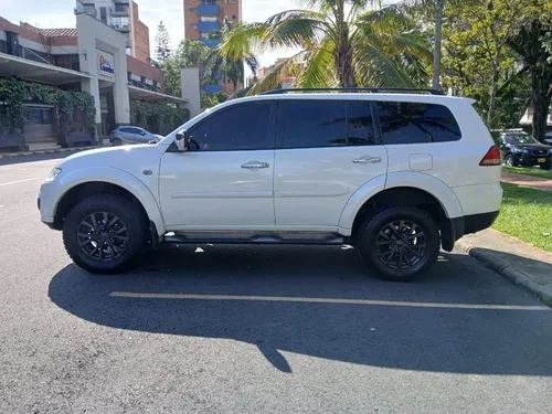 Mitsubishi Nativa 3.0l
