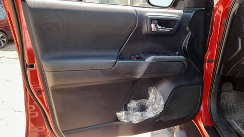 Imagen 14 de 14 de Toyota Takoma 2016 Trd Sport 4x2 Dob/cab Tela Eng $ 113,600