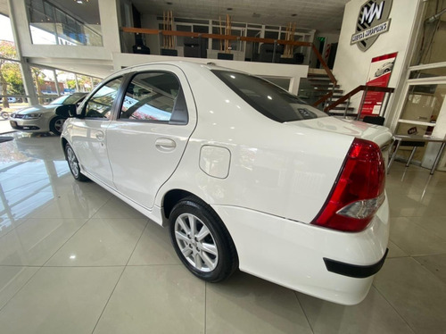 Toyota Etios Xls Mt6 2017