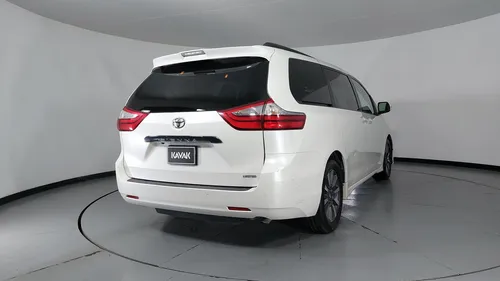 Toyota Sienna 3.5 Limited At