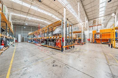 Arriendo Industrial Centro Calera De Tango C/estacionamiento