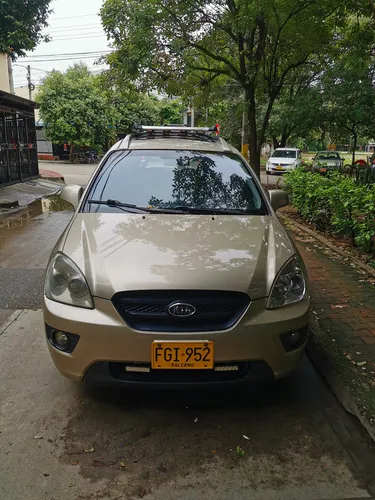 Kia Carens rondó 2.0
