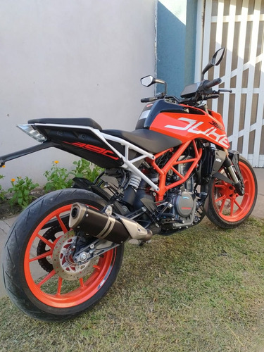 Imagen 2 de 17 de Ktm 390 Duke 2020 Inmaculada