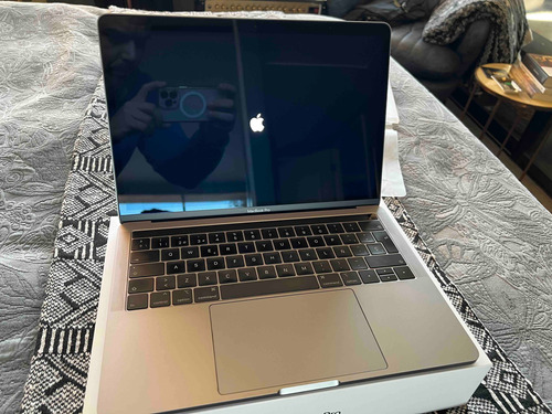 Macbook Pro 13,3 Touch Bar 2019 Como Nuevo (Usado)