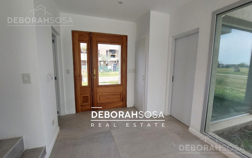 Casa En Venta Puertos Del Lago-escobar-5 Ambientes-maschwitz-escobar