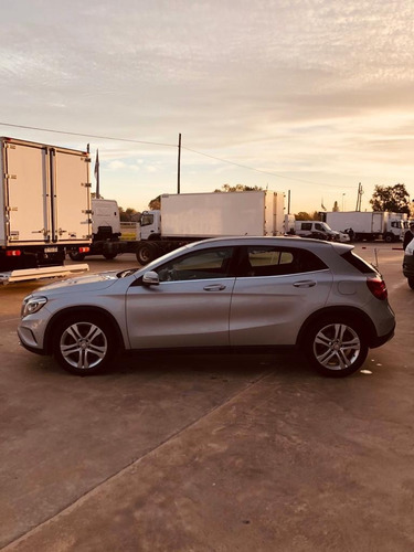 Mercedes-benz Gla200