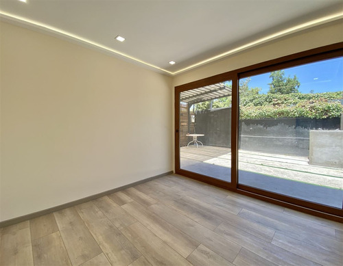 Remodelada: Club De Polo / Manuela Cañas