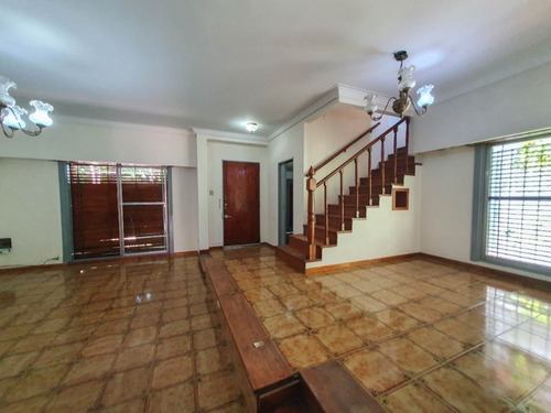 Imagen 5 de 14 de Chalet En Venta En Castelar Sur