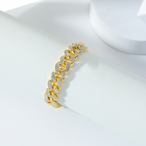 Una Pulsera De Diamantes Y Diamantes Para Mujer Y Accesorios