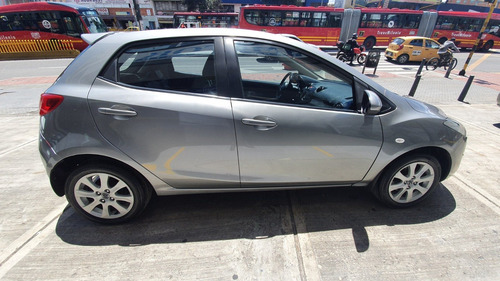 Mazda Mazda 2 Sport Mecánico 2015