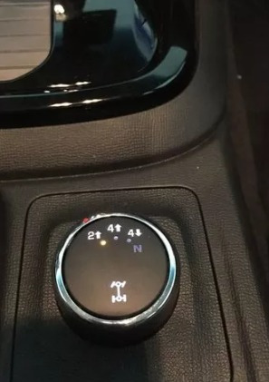 Imagen 11 de 25 de Chevrolet Trailblazer A/t 2.8td Premier 2023 4x4 St