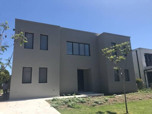 Imagen 2 de 9 de Casa En Venta En Barrio Santa Catalina - Villanueva Maroto Propiedades