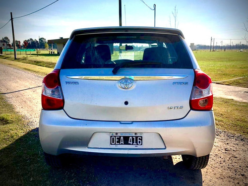 Toyota Etios 1.5 Xls 5 Ptas 2014