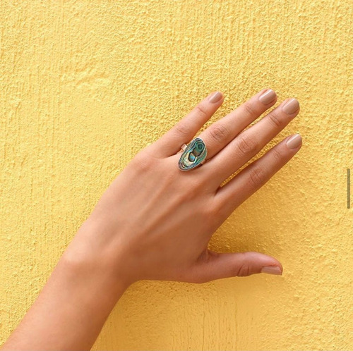 Imagen 7 de 10 de Anillo Triángulo Con Concha De Abulón De Plata .925 Agálea
