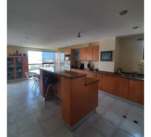 Elegante Penthouse En La Tahona