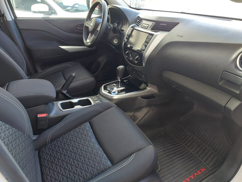 Nissan Frontier 2.3 Attack Cab. Dupla 4x4 Aut. 4p