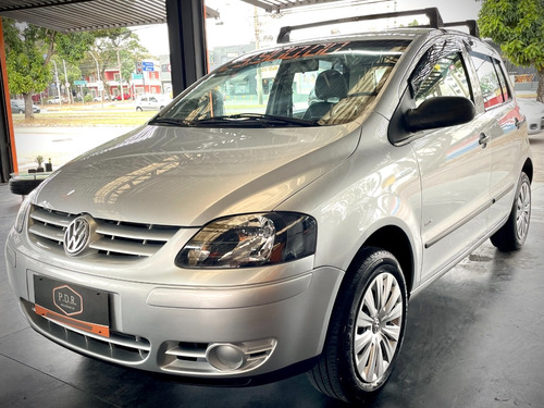 Volkswagen Fox 1.6 Plus Total Flex 5p