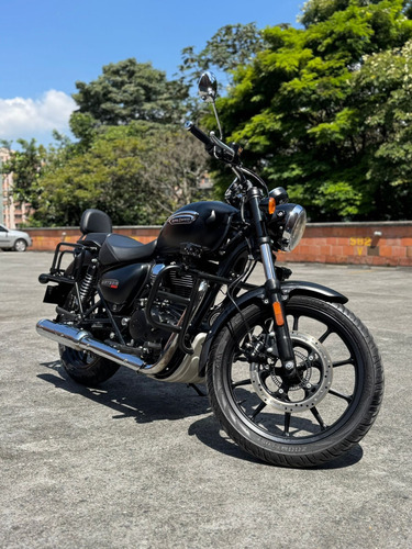 Royal Enfield Meteor 350 Stellar Black 2024