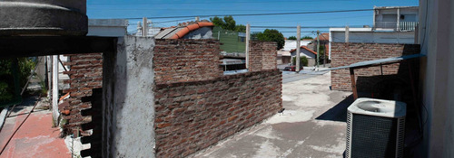 Imagen 10 de 30 de Venta Ph Con Locales Al Frente!! Moron!
