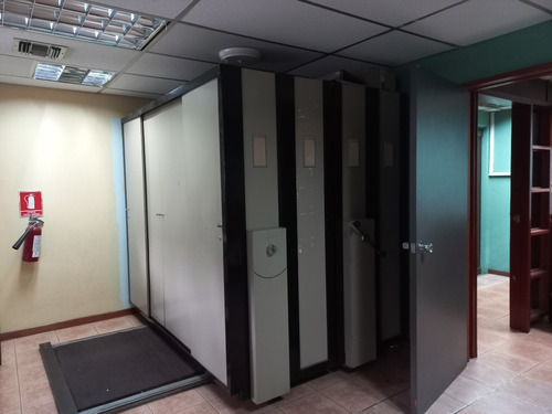 Imagen 8 de 12 de Amplia Oficina En El Mejor Centro Comercial Empresarial Del Oeste En Montalbán