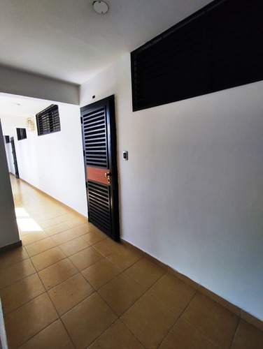 Imagen 2 de 12 de Se Vende Apto 71m2 Parque Caiza