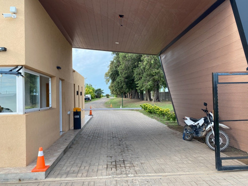 Venta Lotes En Ibarlucea - Barrio Cerrado Las Casuarinas - Entrega Inmediata