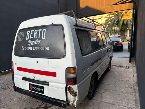 Mitsubishi L300 2.5 Minibus