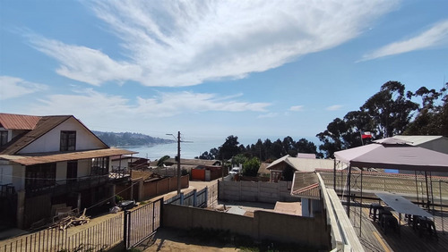 Casa En Venta De 3 Dorm. En Horcón