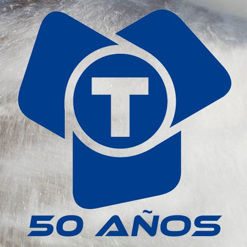 Imagen 6 de 6 de Lancha Cuddy Arco Iris 25 Cuddy. Dentro Fuera