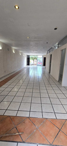 Local Con Oficinas En Centro De Tonalá