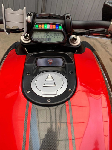 Imagen 9 de 14 de Ducati Diavel 2015