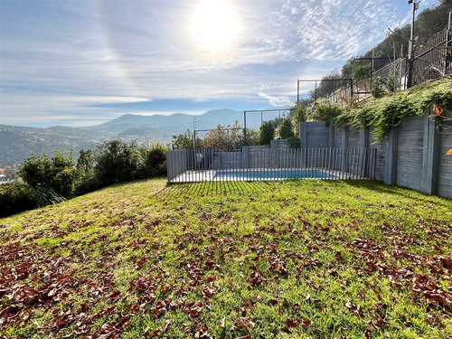 Casa En Condominio Moderna Venta De 5 Dorm. En Lo Barnechea