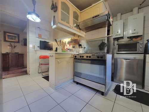 Casa En Venta De 5 Dorm. En Vitacura