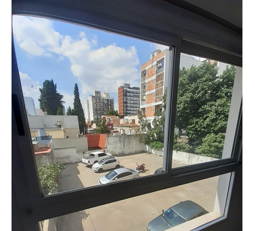 Imagen 13 de 13 de Excelente Ubicación Departamento 2amb.con Balcón Y Cochera!!