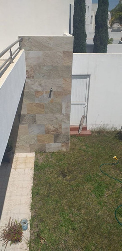 Casa En Venta En Horizontes Ii, S.l.p