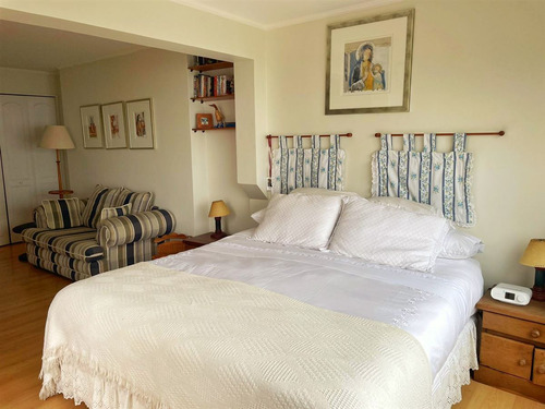 Departamento Dúplex En Venta De 6 Dorm/3e En Santo Domingo