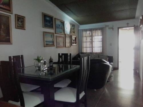 Imagen 5 de 14 de Casa En Venta Urb. Villa Juana Calle Cerrada