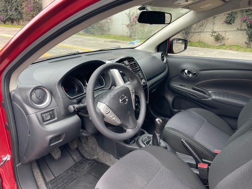 Imagen 4 de 15 de Nissan Versa 2017 Advance Estandar Clima Excelente Estado