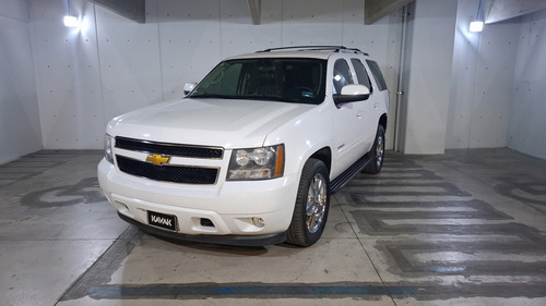 Chevrolet Tahoe 5.3 D PIEL DVD