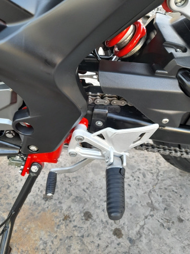 Imagen 8 de 23 de Benelli Tnt25