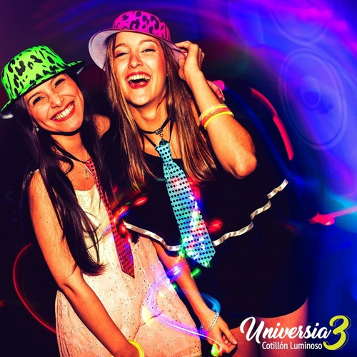 Imagen 5 de 5 de 1 Cortina Metalizada Guirnalda Lluvia Fondo Candy Bar Cumple